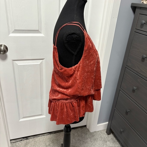 Aerie Tank - Picture 3 of 6